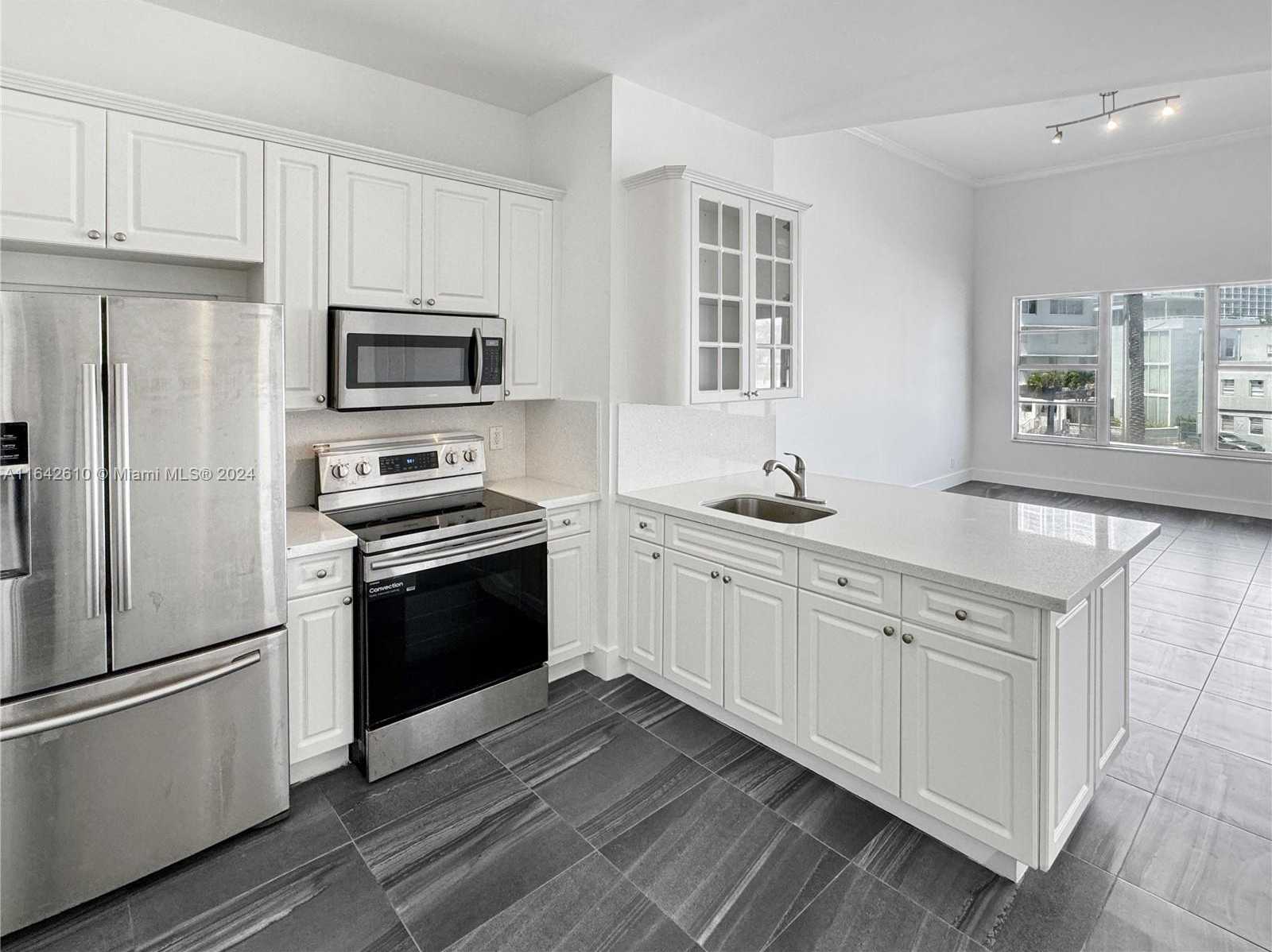 Small Image of 6770 INDIAN CREEK DR #T-C, Miami Beach Number 6