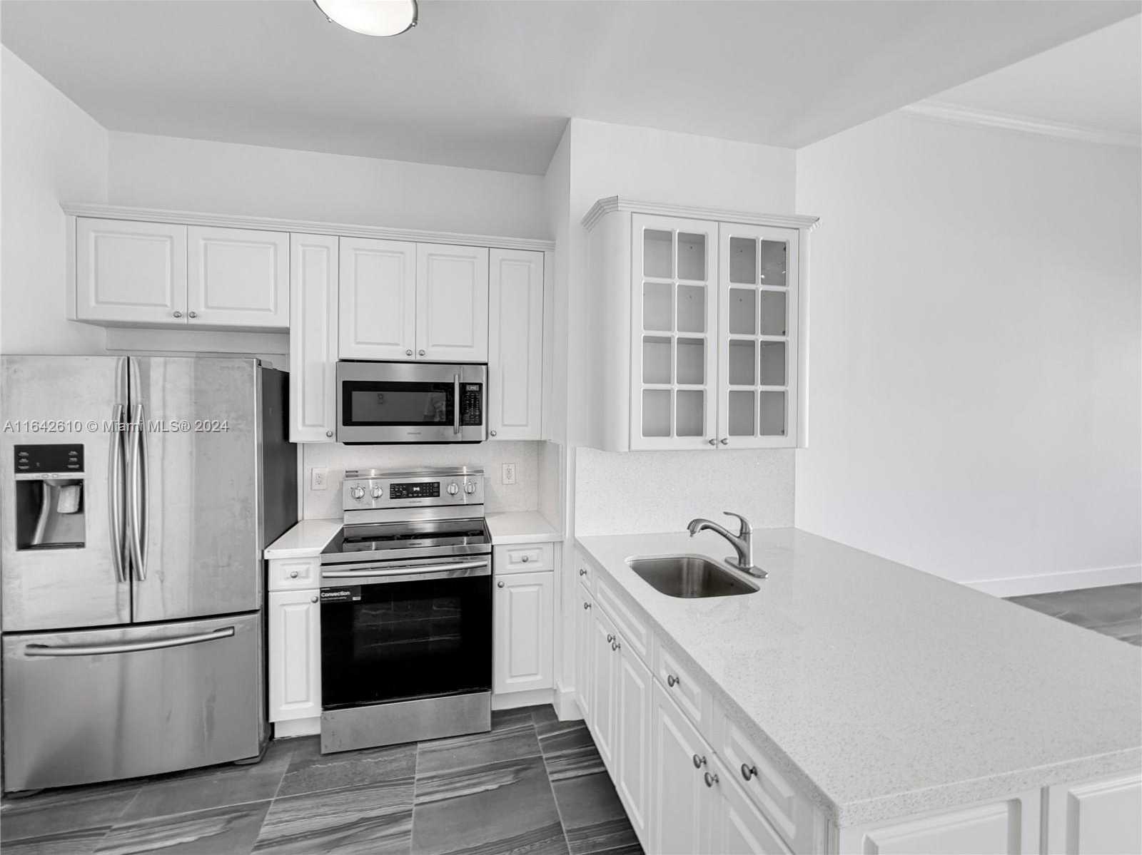 Small Image of 6770 INDIAN CREEK DR #T-C, Miami Beach Number 7