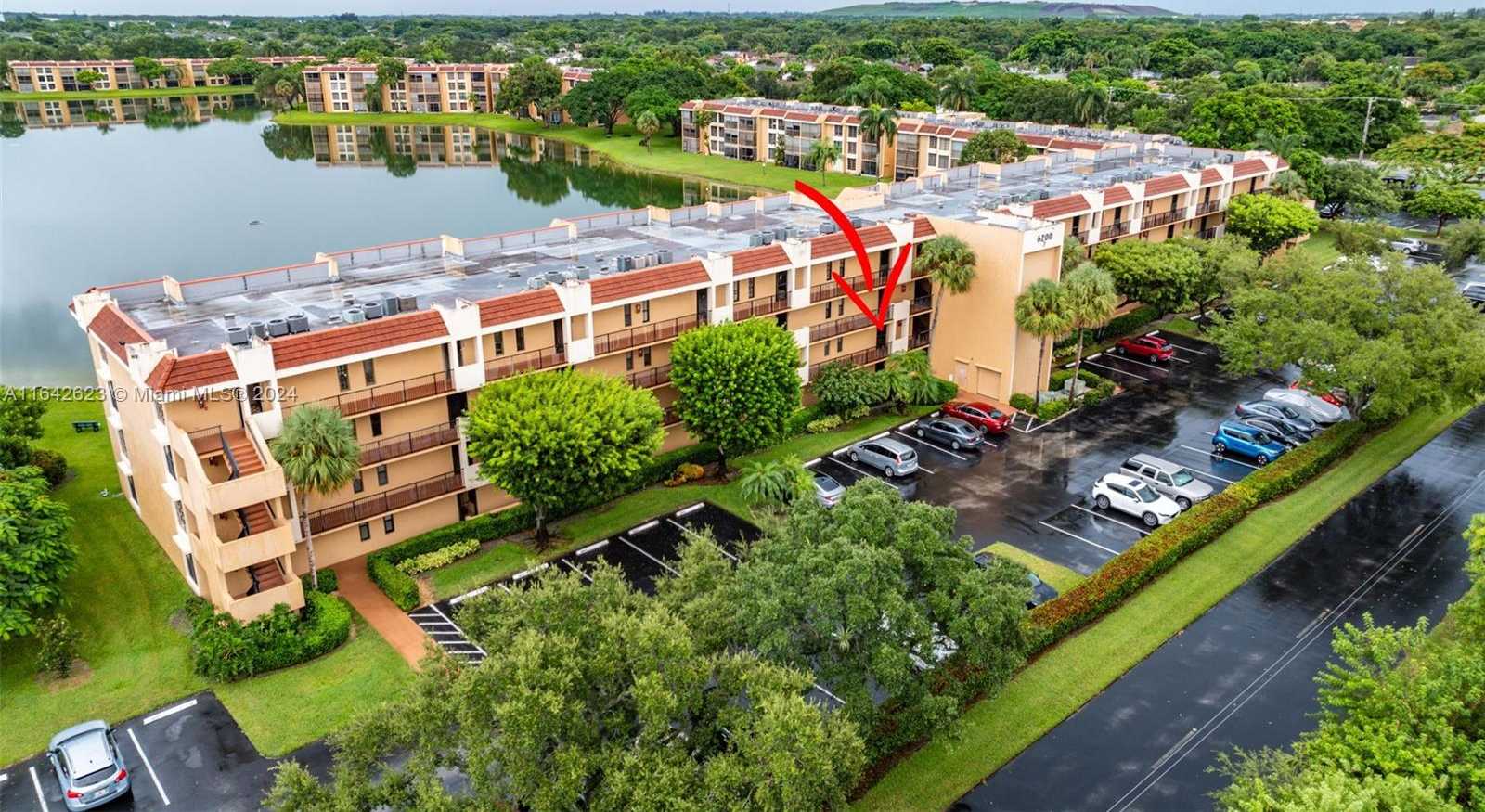 Small Image of 6219 CORAL LAKE DR #207, Margate Number 38