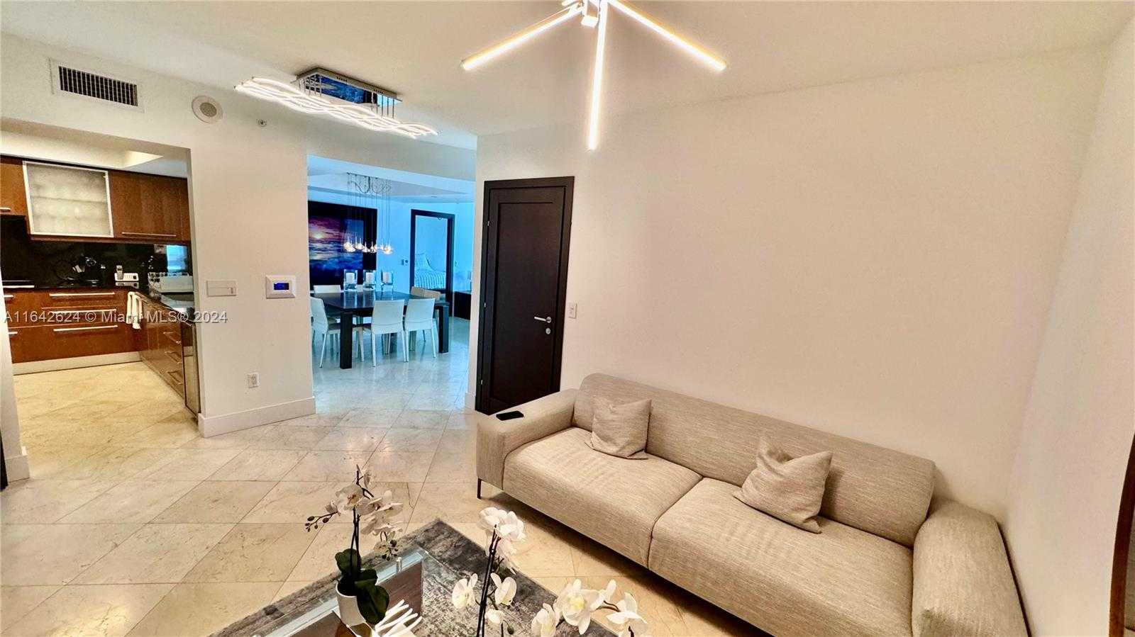 Small Image of 1331 BRICKELL BAY DR #1109, Miami Number 14