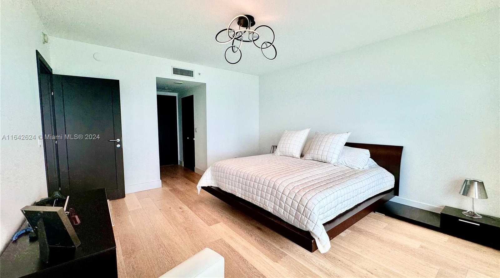 Small Image of 1331 BRICKELL BAY DR #1109, Miami Number 15