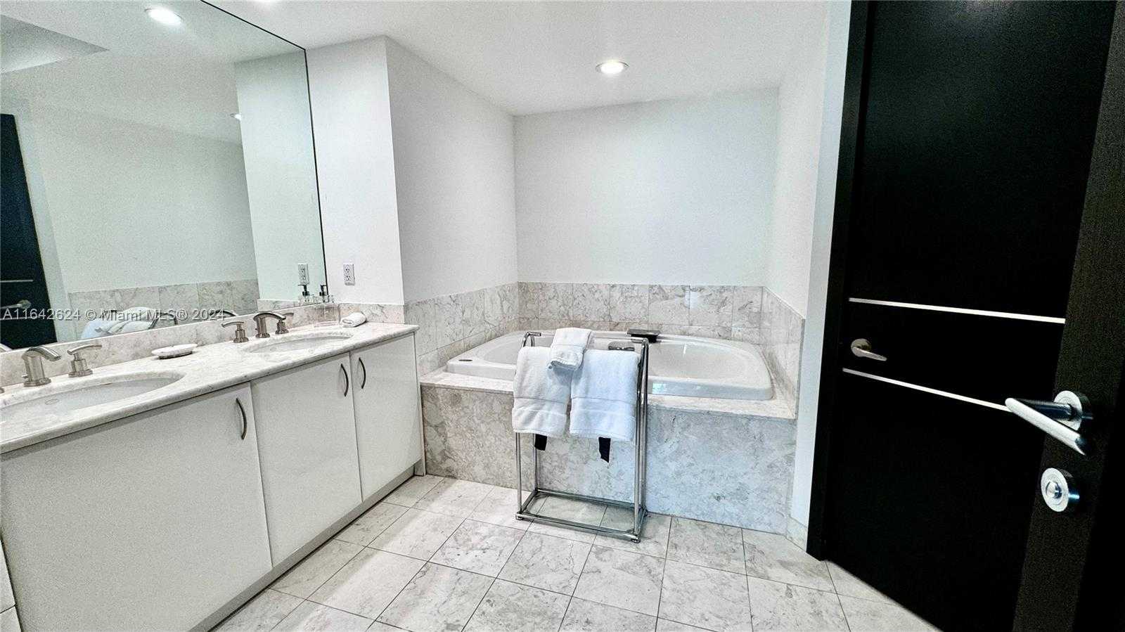 Small Image of 1331 BRICKELL BAY DR #1109, Miami Number 18