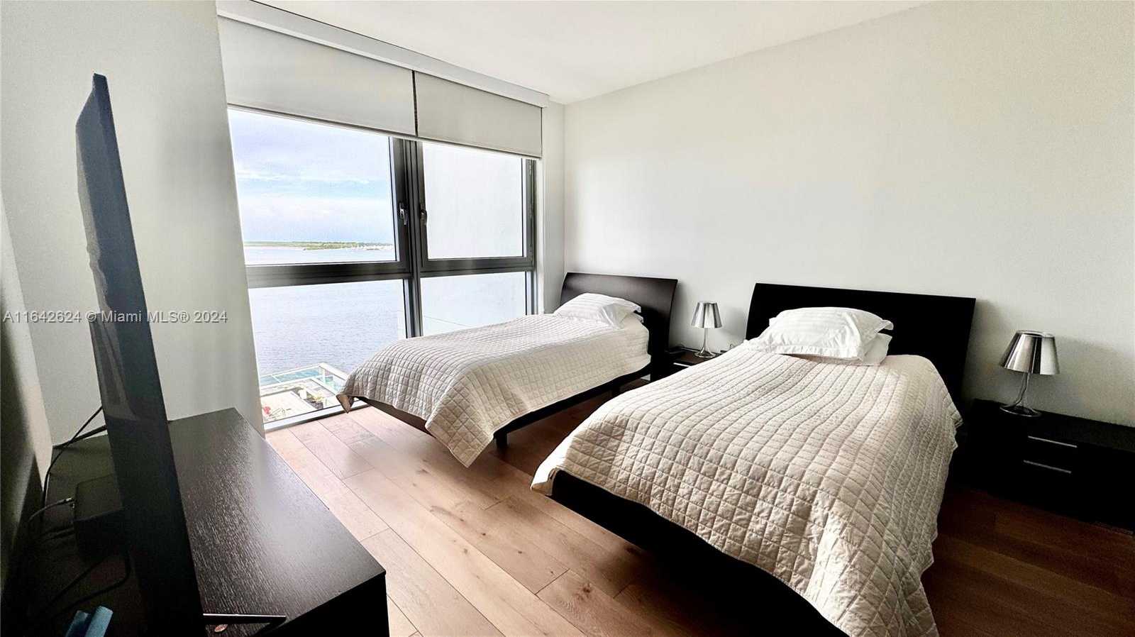 Small Image of 1331 BRICKELL BAY DR #1109, Miami Number 26
