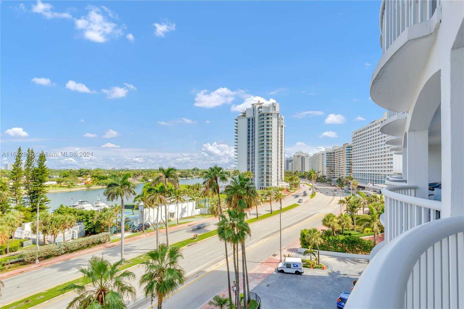 Small Image of 5401 COLLINS AVE #429, Miami Beach Number 18