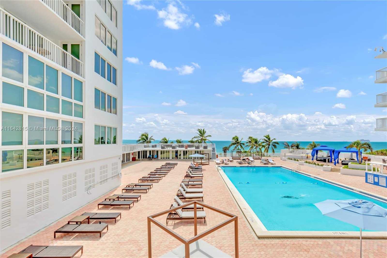 Small Image of 5401 COLLINS AVE #429, Miami Beach Number 22