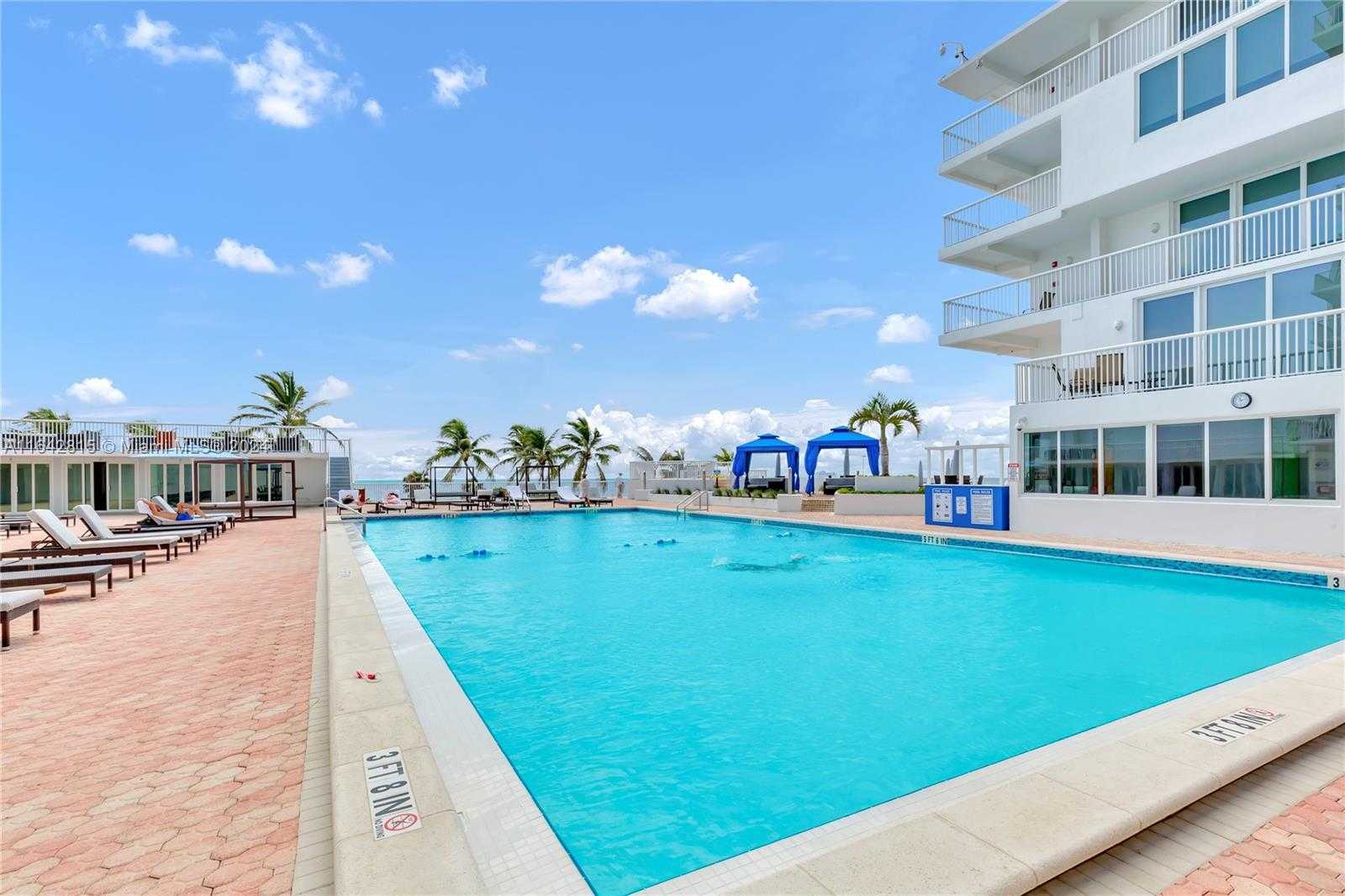 Small Image of 5401 COLLINS AVE #429, Miami Beach Number 23