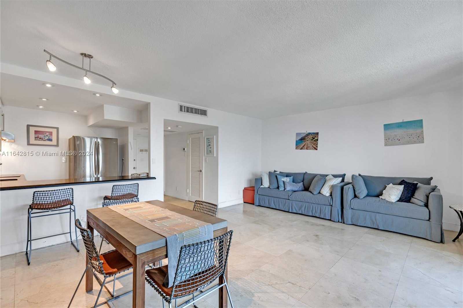 Small Image of 5401 COLLINS AVE #429, Miami Beach Number 9