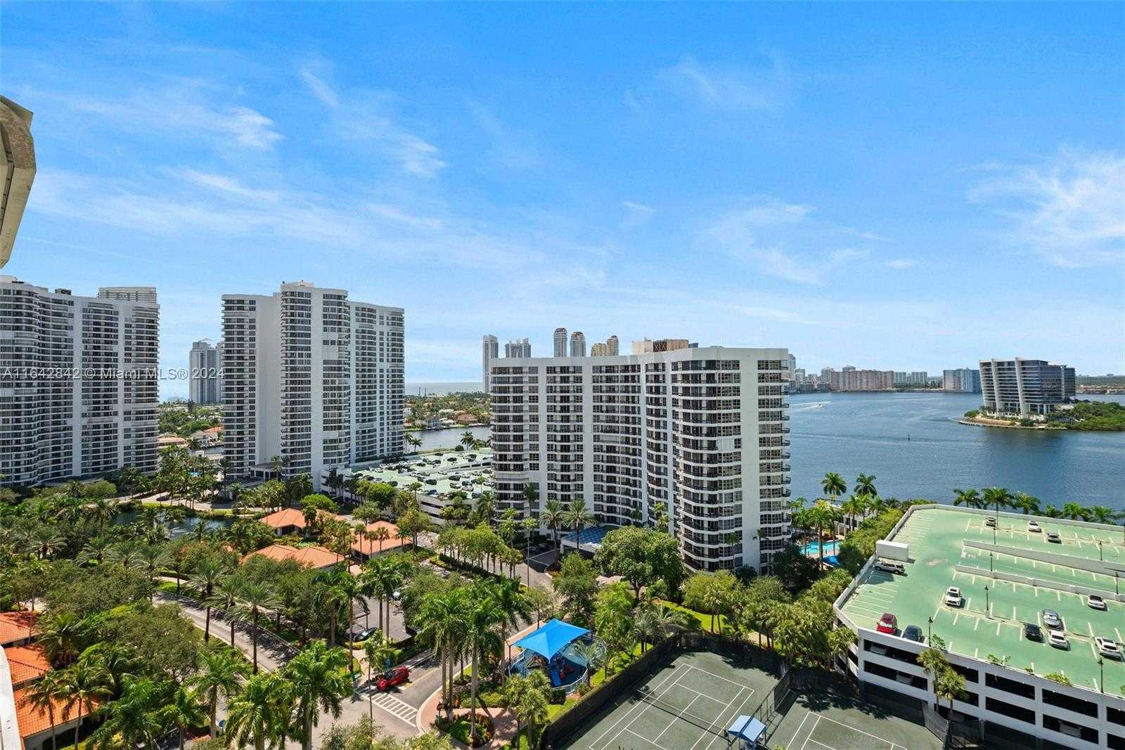 Small Image of 3500 MYSTIC POINTE DR #1801, Aventura Number 23