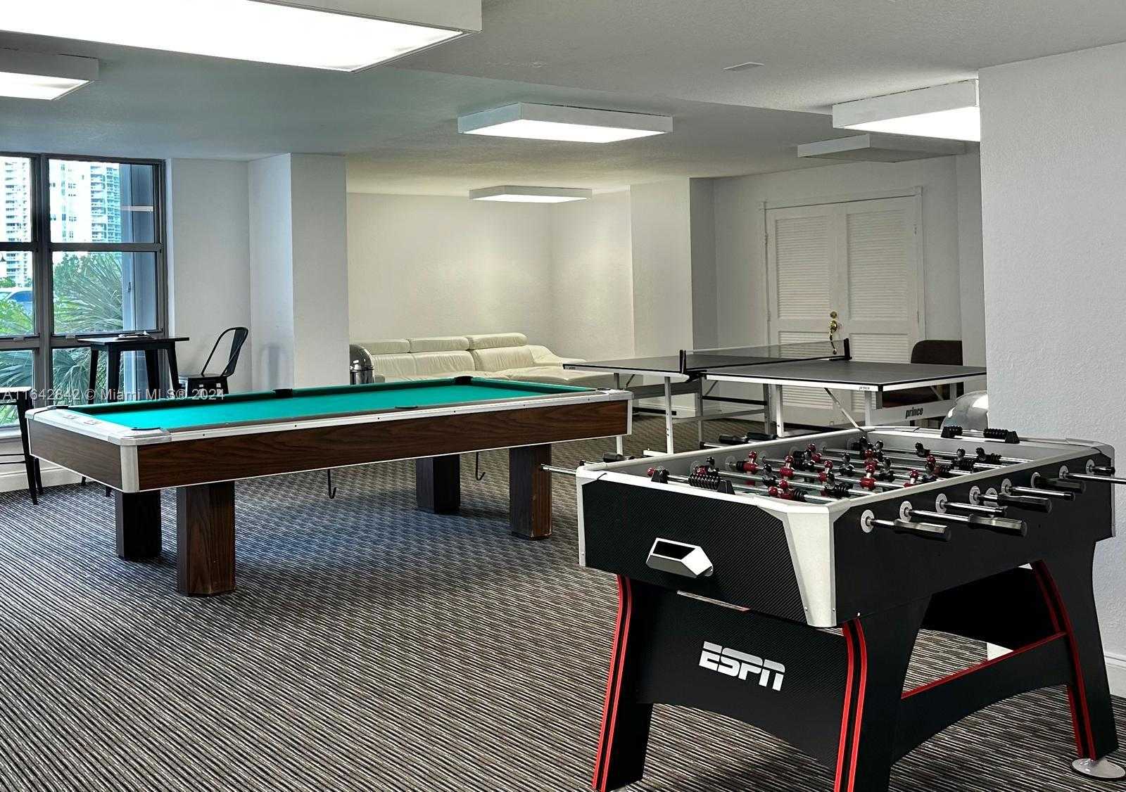 Small Image of 3500 MYSTIC POINTE DR #1801, Aventura Number 27