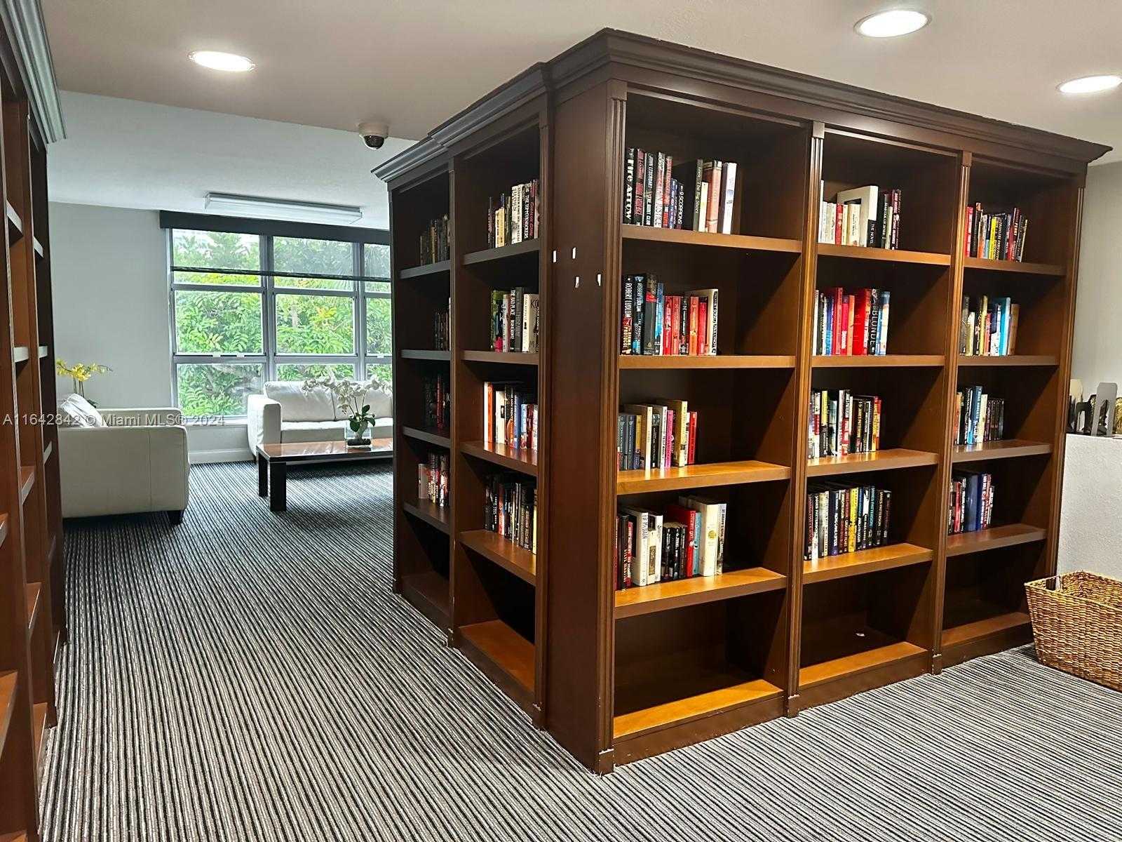 Small Image of 3500 MYSTIC POINTE DR #1801, Aventura Number 30