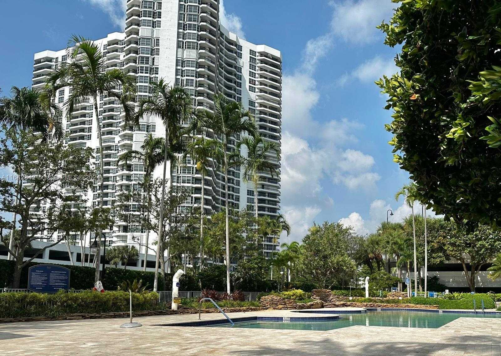 Small Image of 3500 MYSTIC POINTE DR #1801, Aventura Number 35