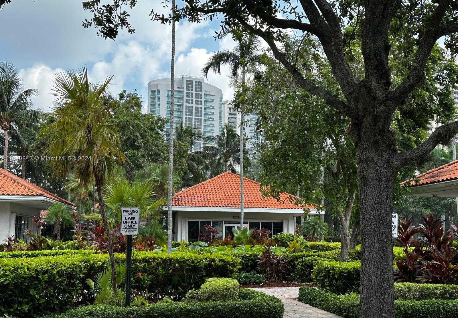 Small Image of 3500 MYSTIC POINTE DR #1801, Aventura Number 42