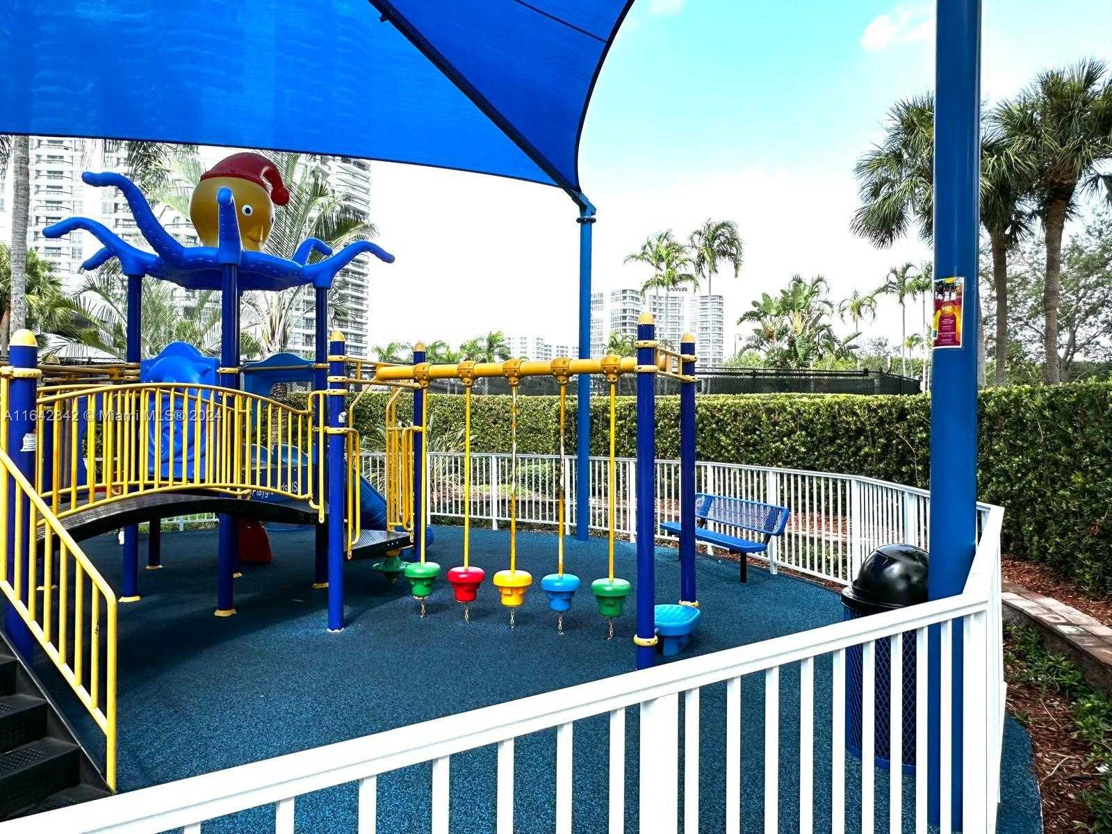 Small Image of 3500 MYSTIC POINTE DR #1801, Aventura Number 51
