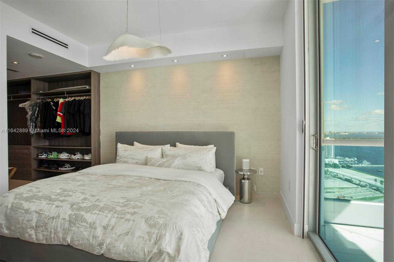 Small Image of 900 BISCAYNE BLVD #4307, Miami Number 10