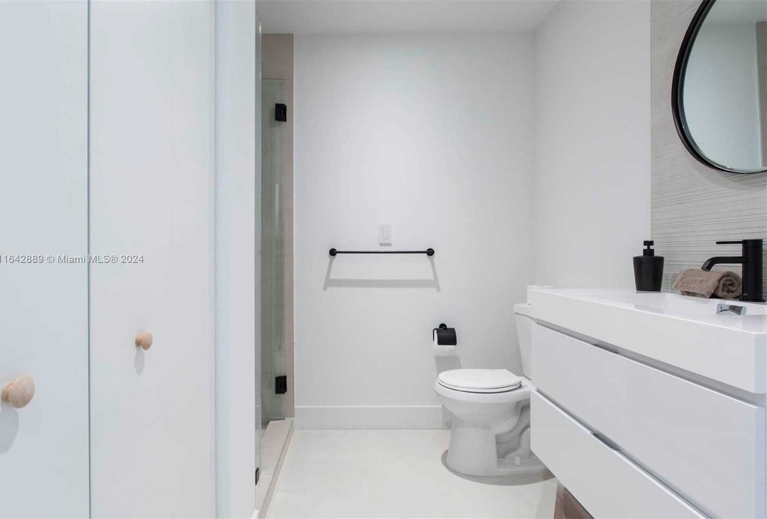 Small Image of 900 BISCAYNE BLVD #4307, Miami Number 16