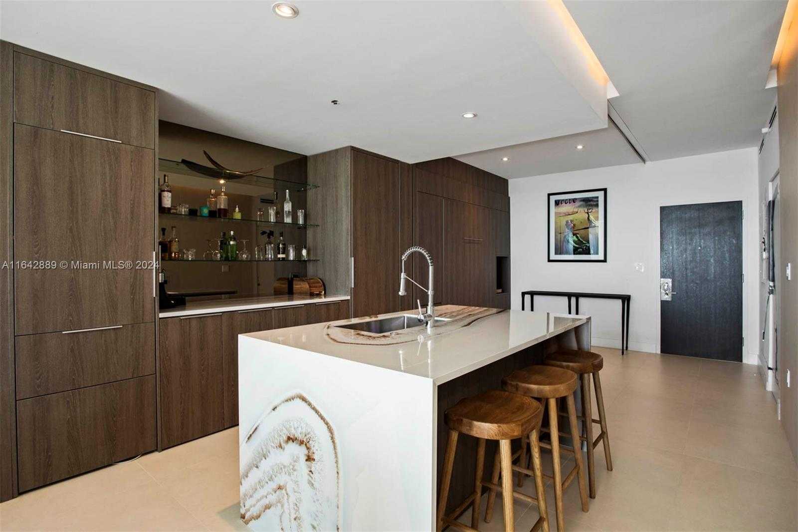Small Image of 900 BISCAYNE BLVD #4307, Miami Number 8