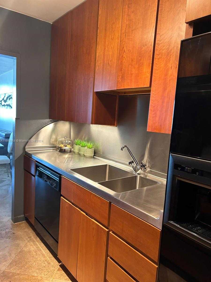 Small Image of 100 LINCOLN RD #608, Miami Beach Number 20