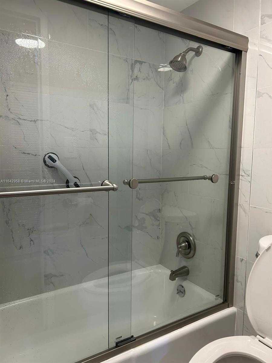 Small Image of 100 LINCOLN RD #608, Miami Beach Number 31