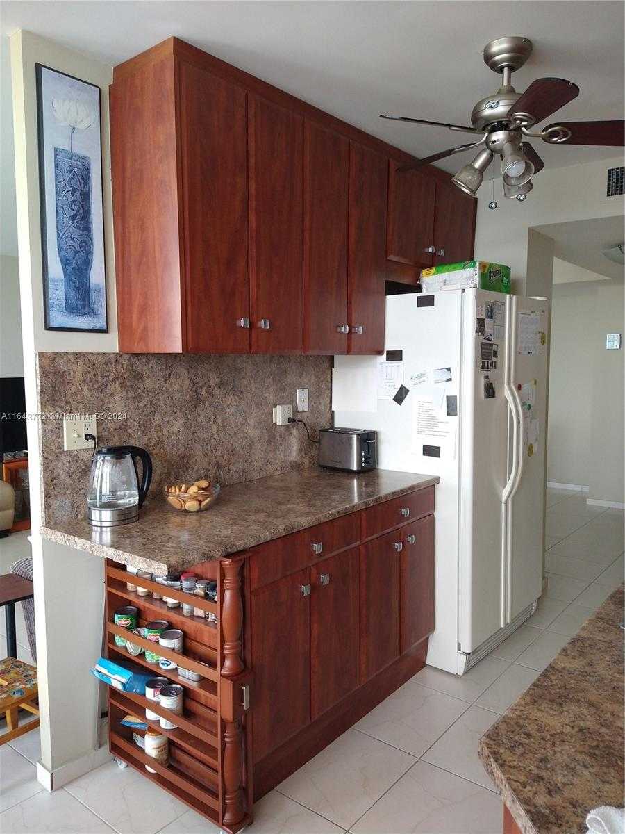 Small Image of 251 174TH ST #1019, Sunny Isles Beach Number 10