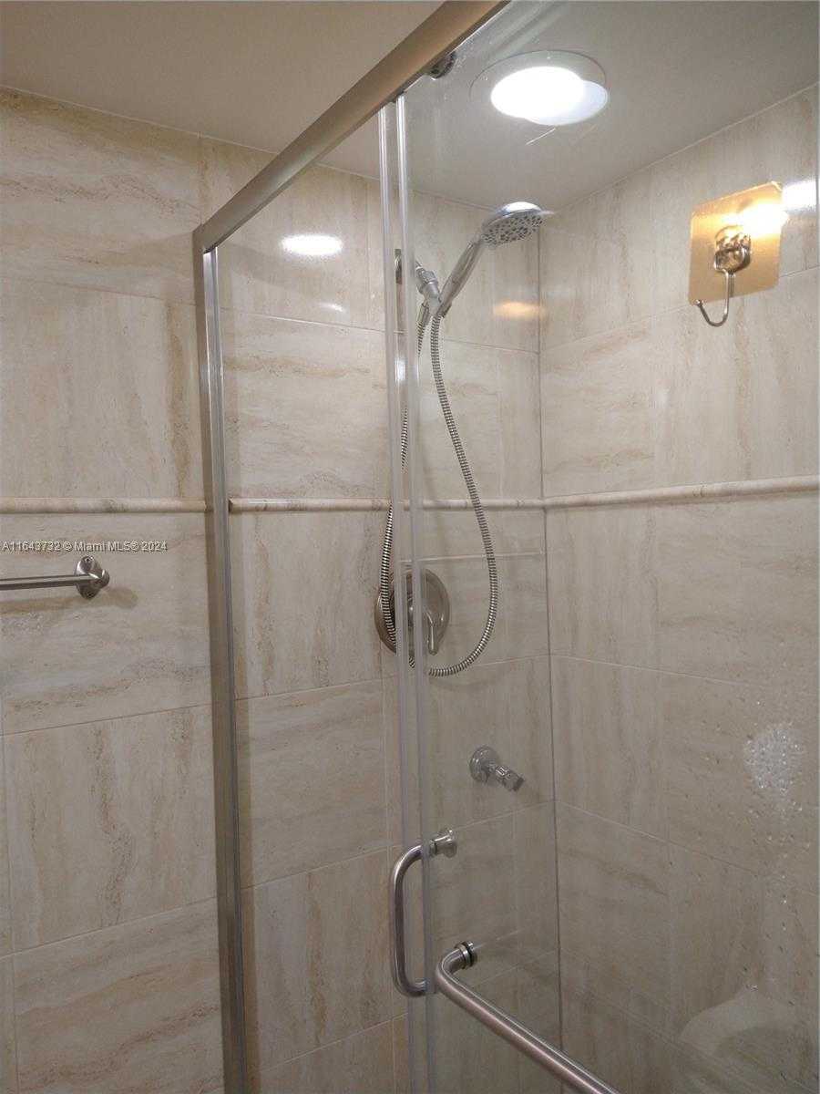 Small Image of 251 174TH ST #1019, Sunny Isles Beach Number 17
