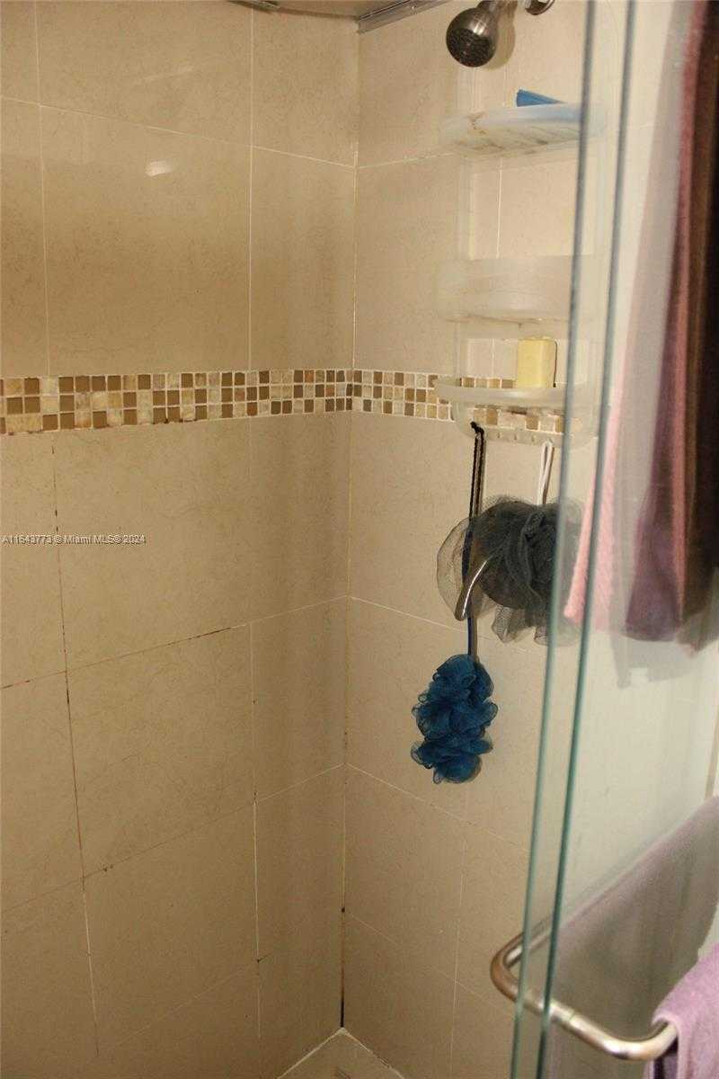 Imagen de Pequeño Objeto