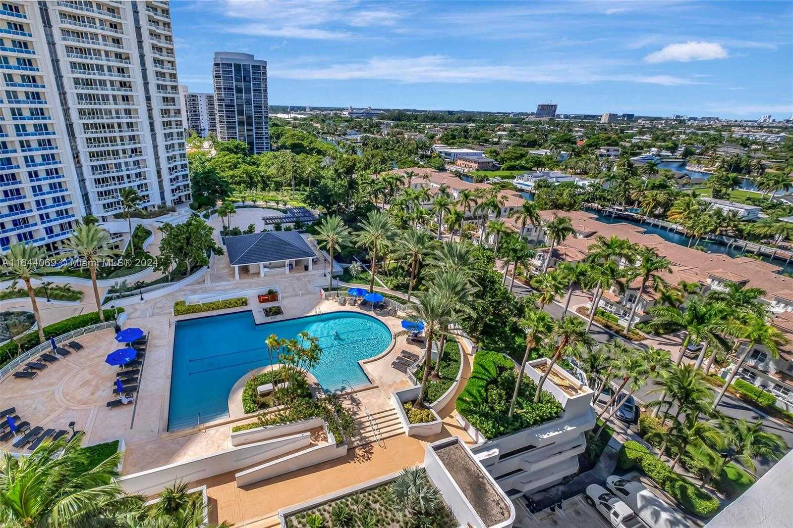 Small Image of 21200 POINT PL #1204, Aventura Number 12