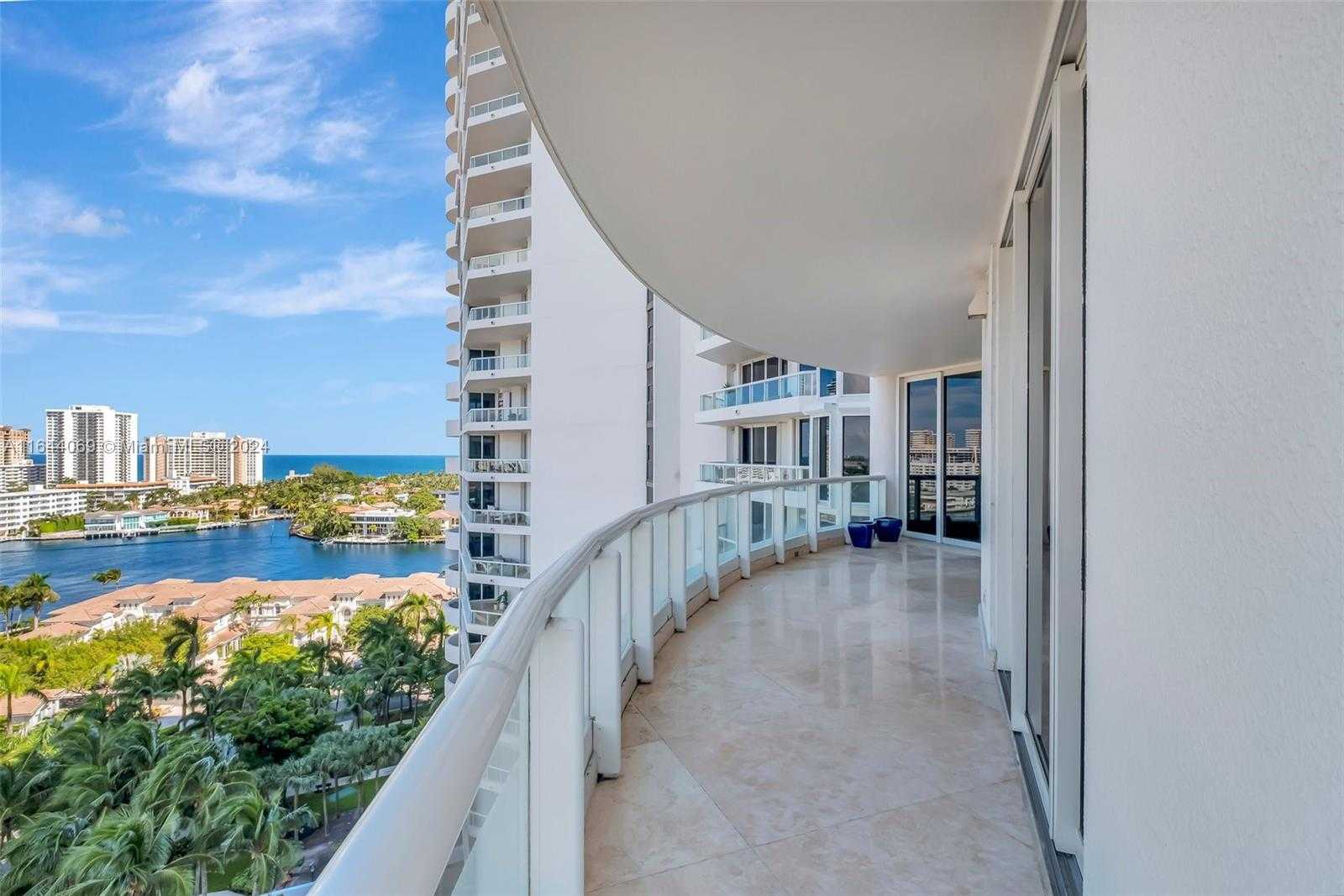 Small Image of 21200 POINT PL #1204, Aventura Number 13