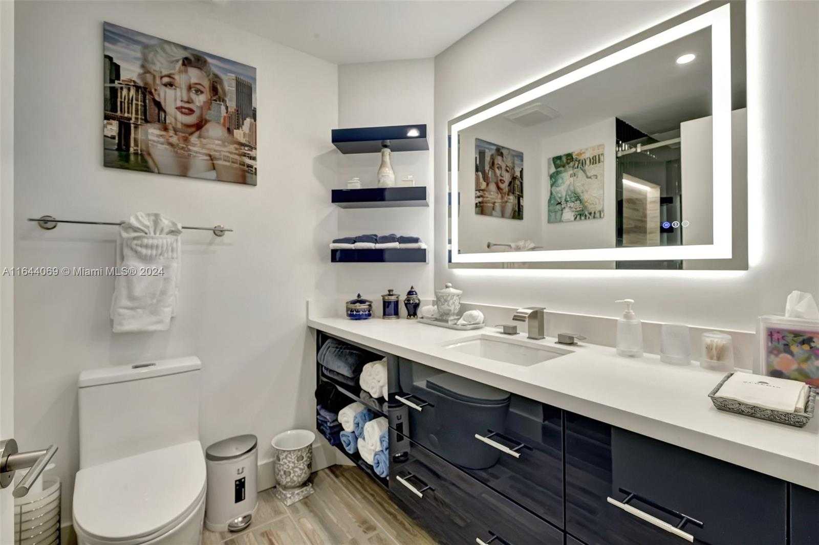 Small Image of 21200 POINT PL #1204, Aventura Number 48