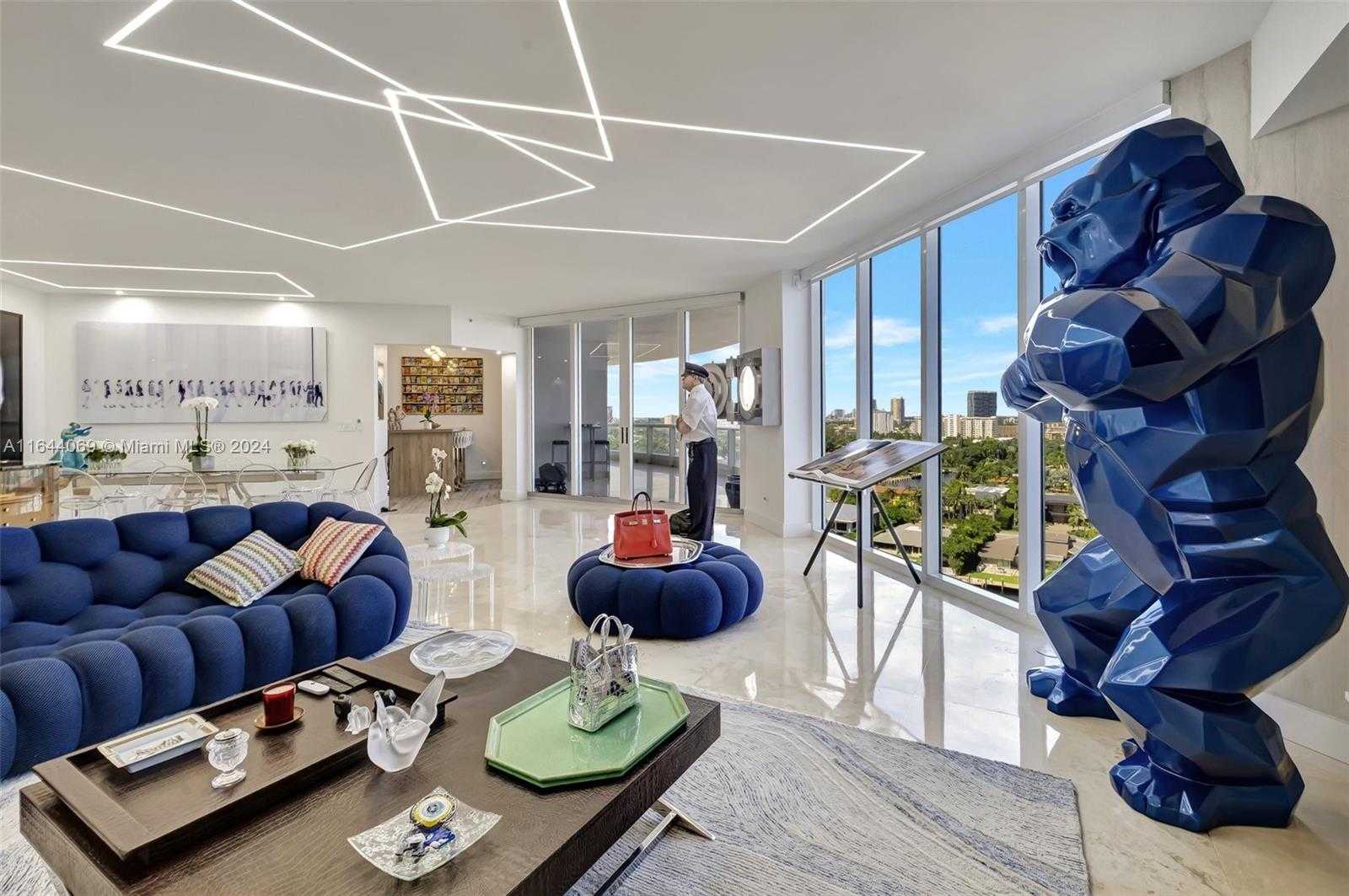 Small Image of 21200 POINT PL #1204, Aventura Number 8