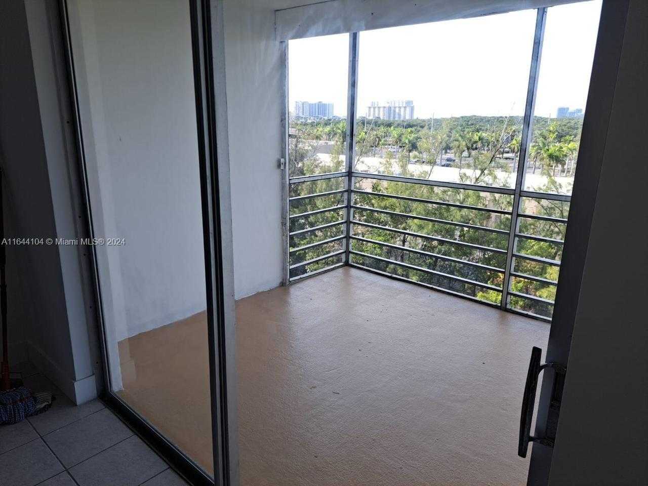Small Image of 3660 NORTH EAST 166TH ST #705, North Miami Beach Number 18