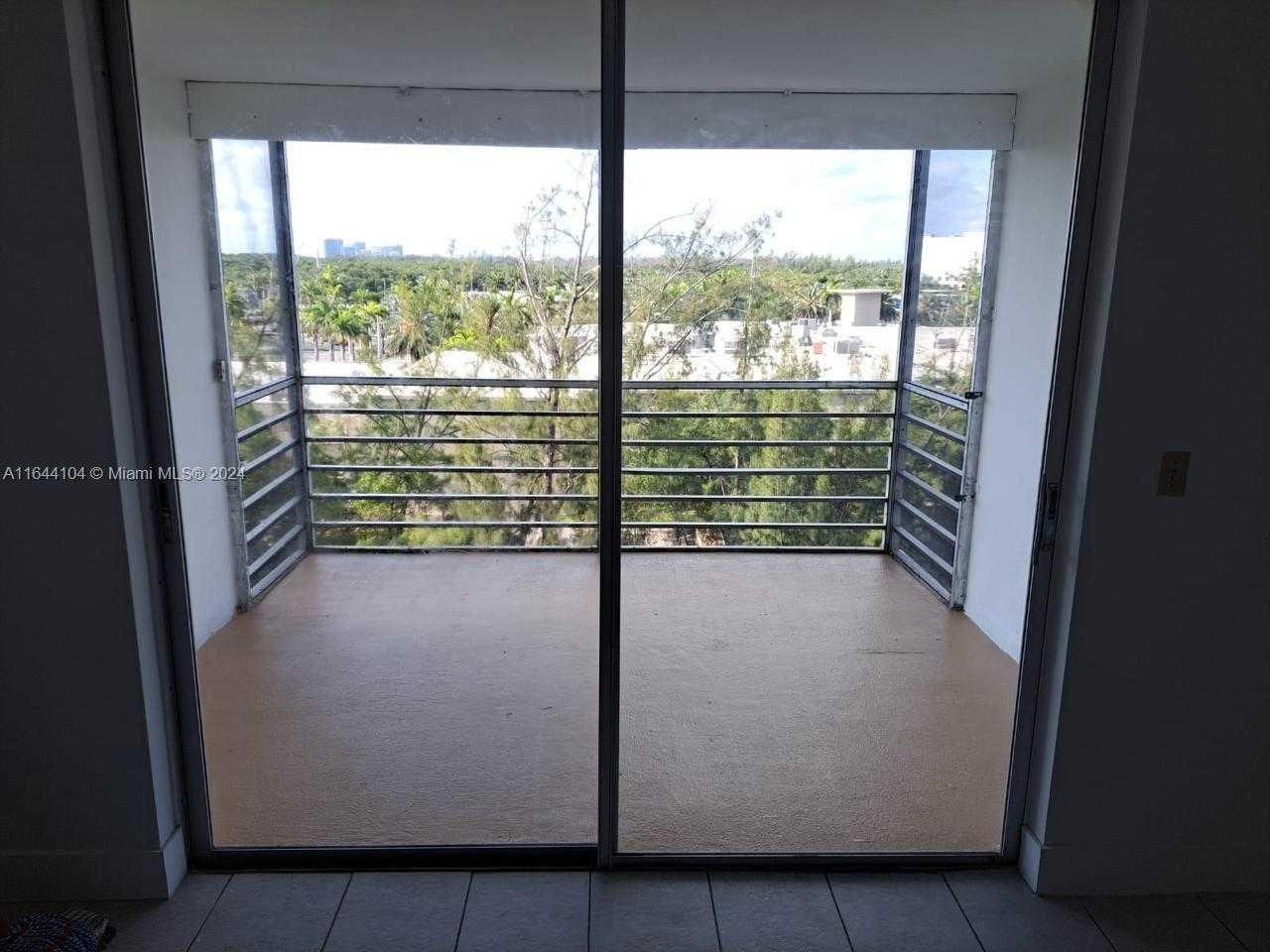 Small Image of 3660 NORTH EAST 166TH ST #705, North Miami Beach Number 20