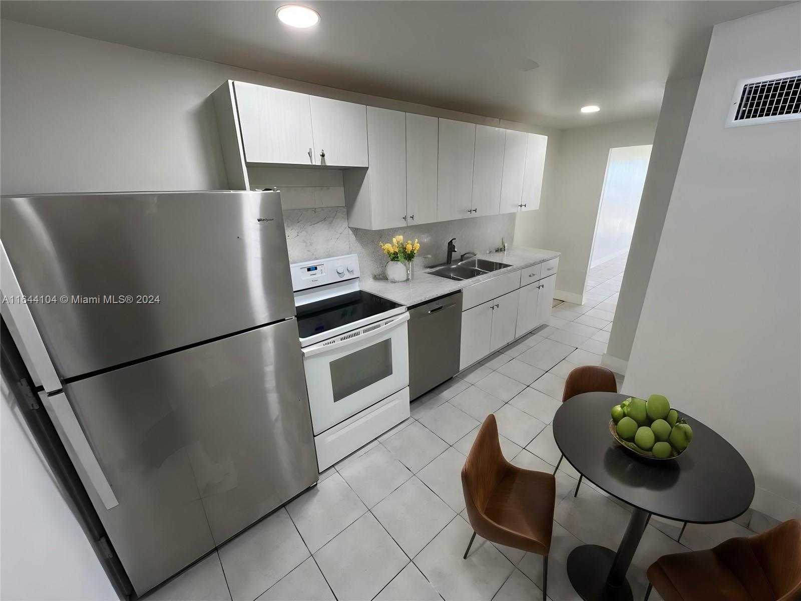 Small Image of 3660 NORTH EAST 166TH ST #705, North Miami Beach Number 3
