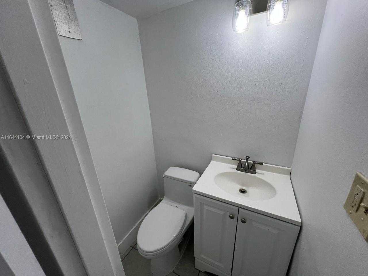 Small Image of 3660 NORTH EAST 166TH ST #705, North Miami Beach Number 31
