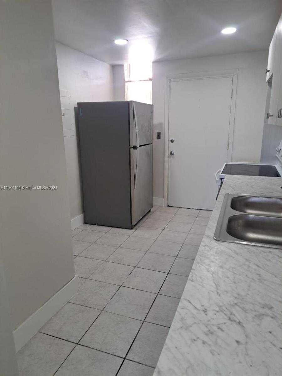 Small Image of 3660 NORTH EAST 166TH ST #705, North Miami Beach Number 4
