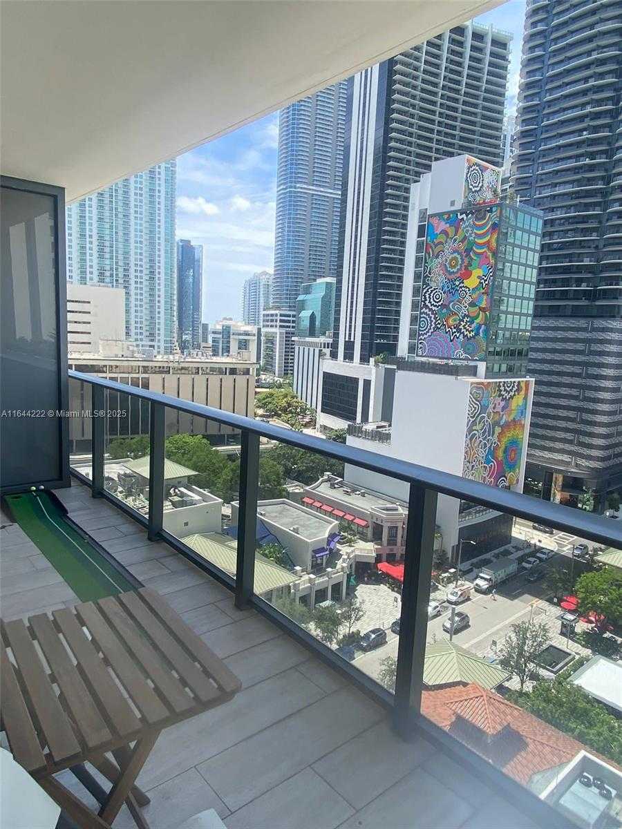Small Image of 45 SOUTH WEST 9TH ST #1005, Miami Number 25