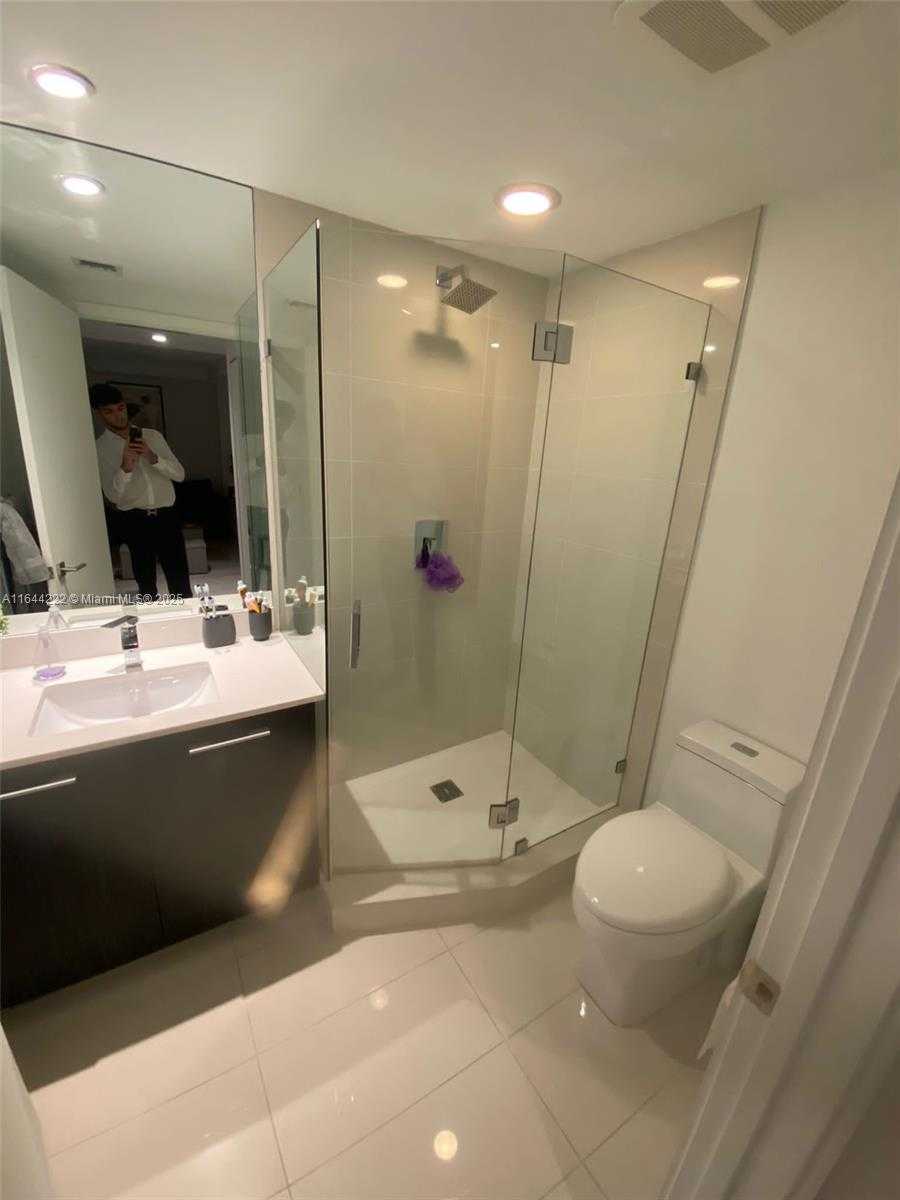 Small Image of 45 SOUTH WEST 9TH ST #1005, Miami Number 32