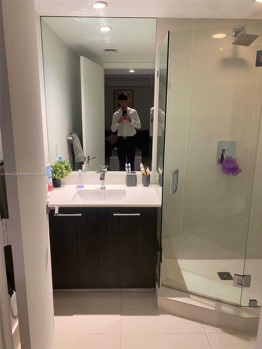 Small Image of 45 SOUTH WEST 9TH ST #1005, Miami Number 33