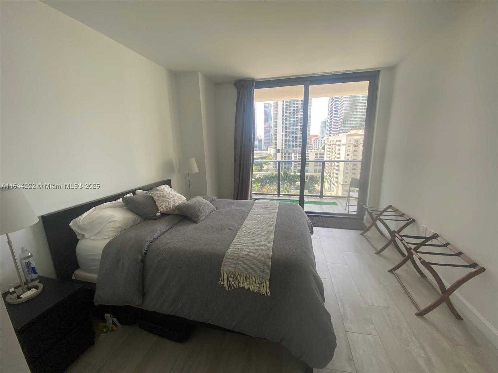 Small Image of 45 SOUTH WEST 9TH ST #1005, Miami Number 34
