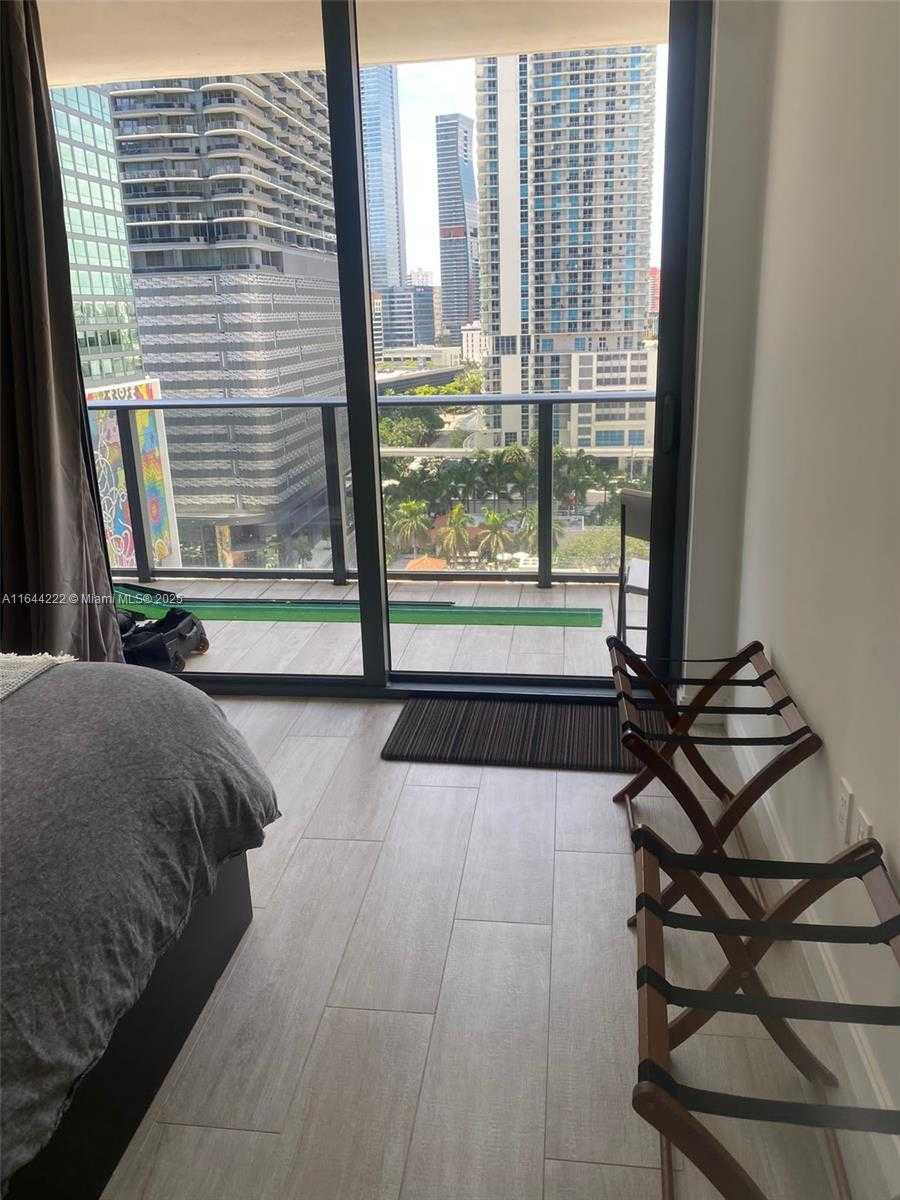 Small Image of 45 SOUTH WEST 9TH ST #1005, Miami Number 35