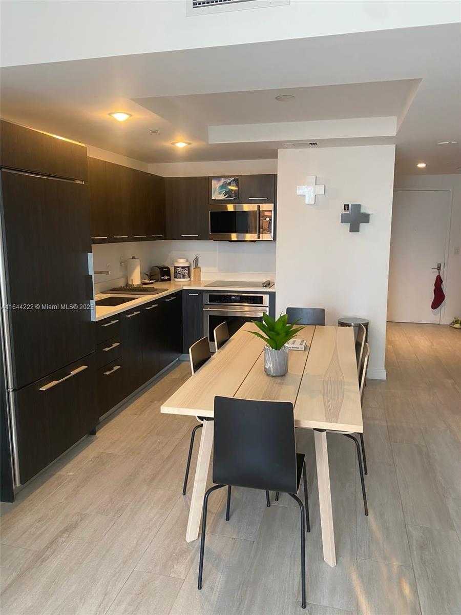 Small Image of 45 SOUTH WEST 9TH ST #1005, Miami Number 42