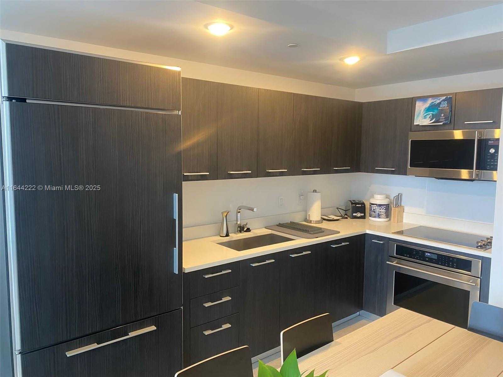 Small Image of 45 SOUTH WEST 9TH ST #1005, Miami Number 43
