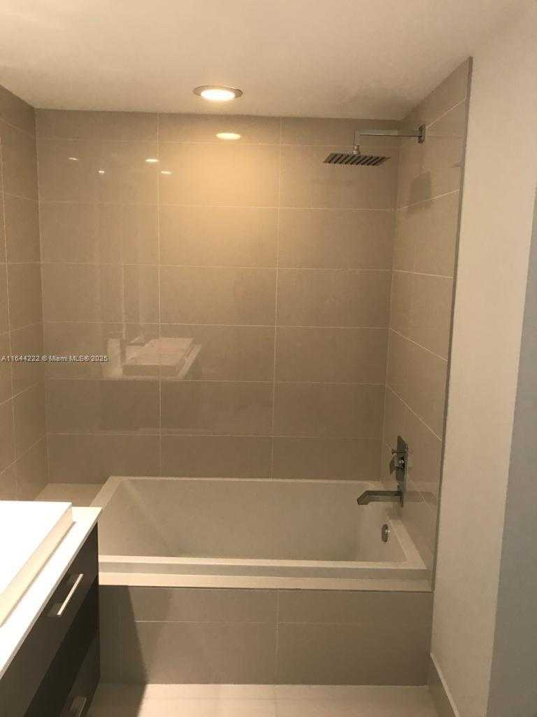Small Image of 45 SOUTH WEST 9TH ST #1005, Miami Number 56