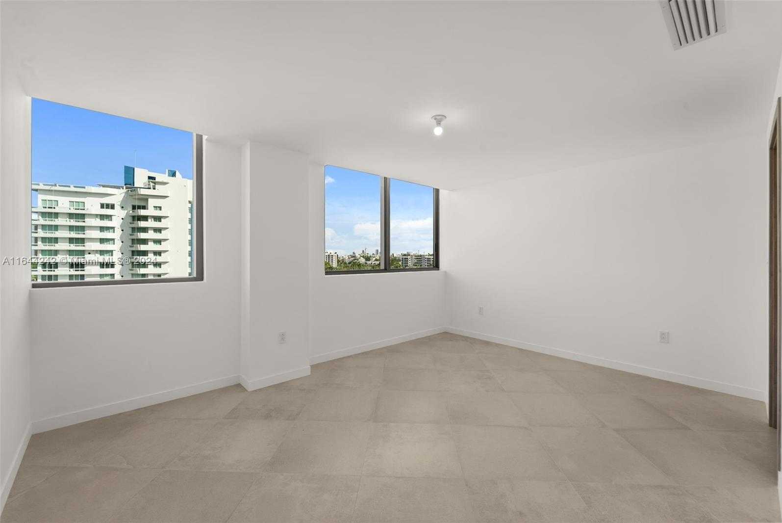 Small Image of 1135 103rd St, Bay Harbor Islands, FL 33154, USA Number 21
