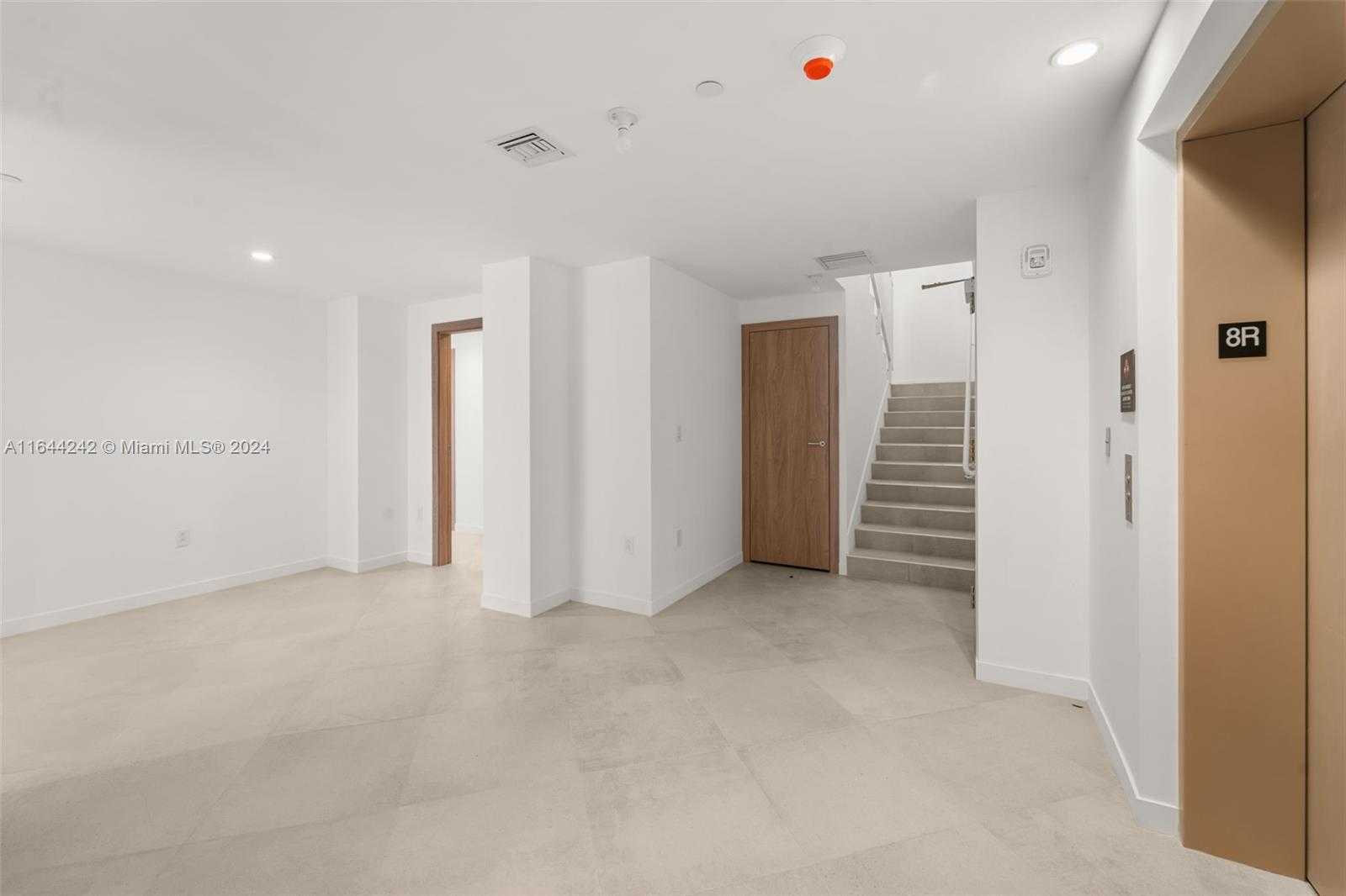 Small Image of 1135 103rd St, Bay Harbor Islands, FL 33154, USA Number 29