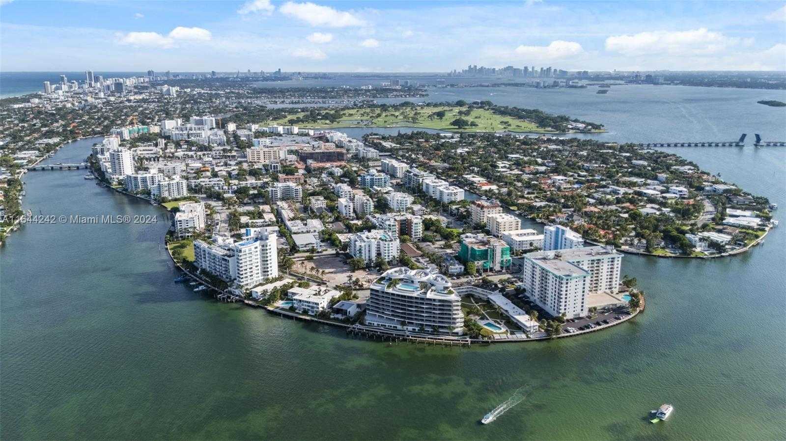 Small Image of 1135 103rd St, Bay Harbor Islands, FL 33154, USA Number 47