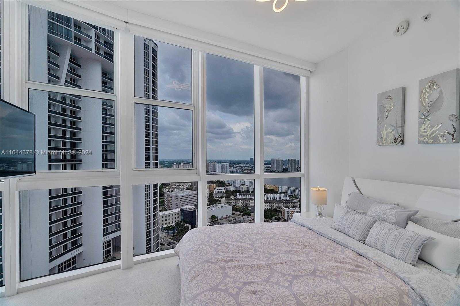 Small Image of 18201 COLLINS AVE #4109A, Sunny Isles Beach Number 31