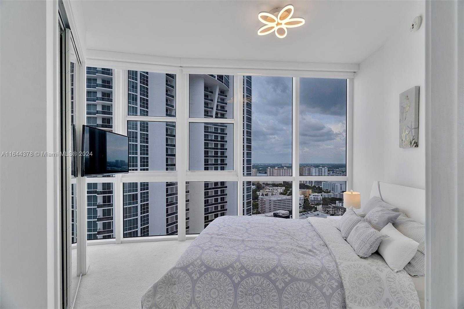 Small Image of 18201 COLLINS AVE #4109A, Sunny Isles Beach Number 32