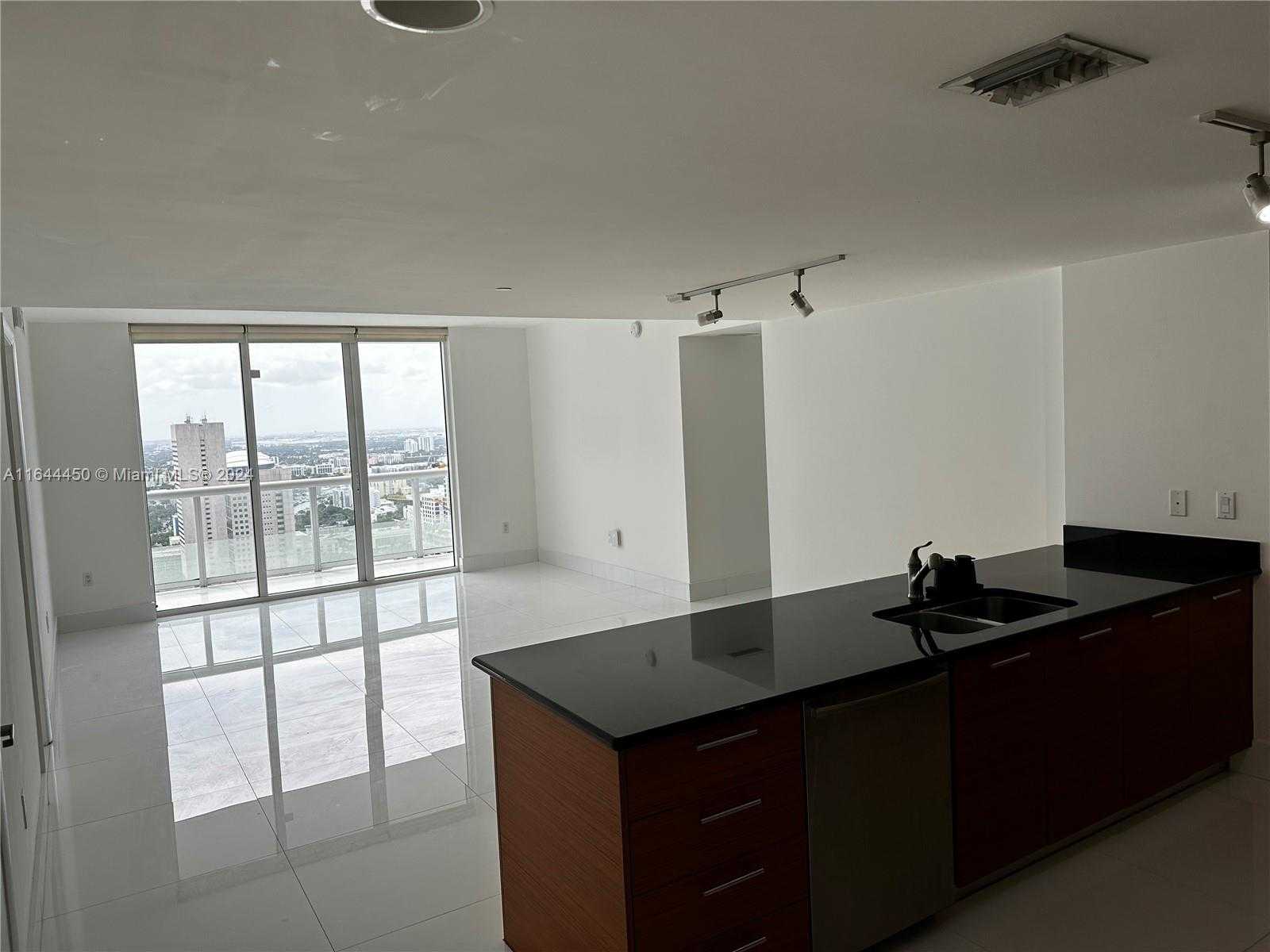 Small Image of 50 BISCAYNE BLVD #5001, Miami Number 3