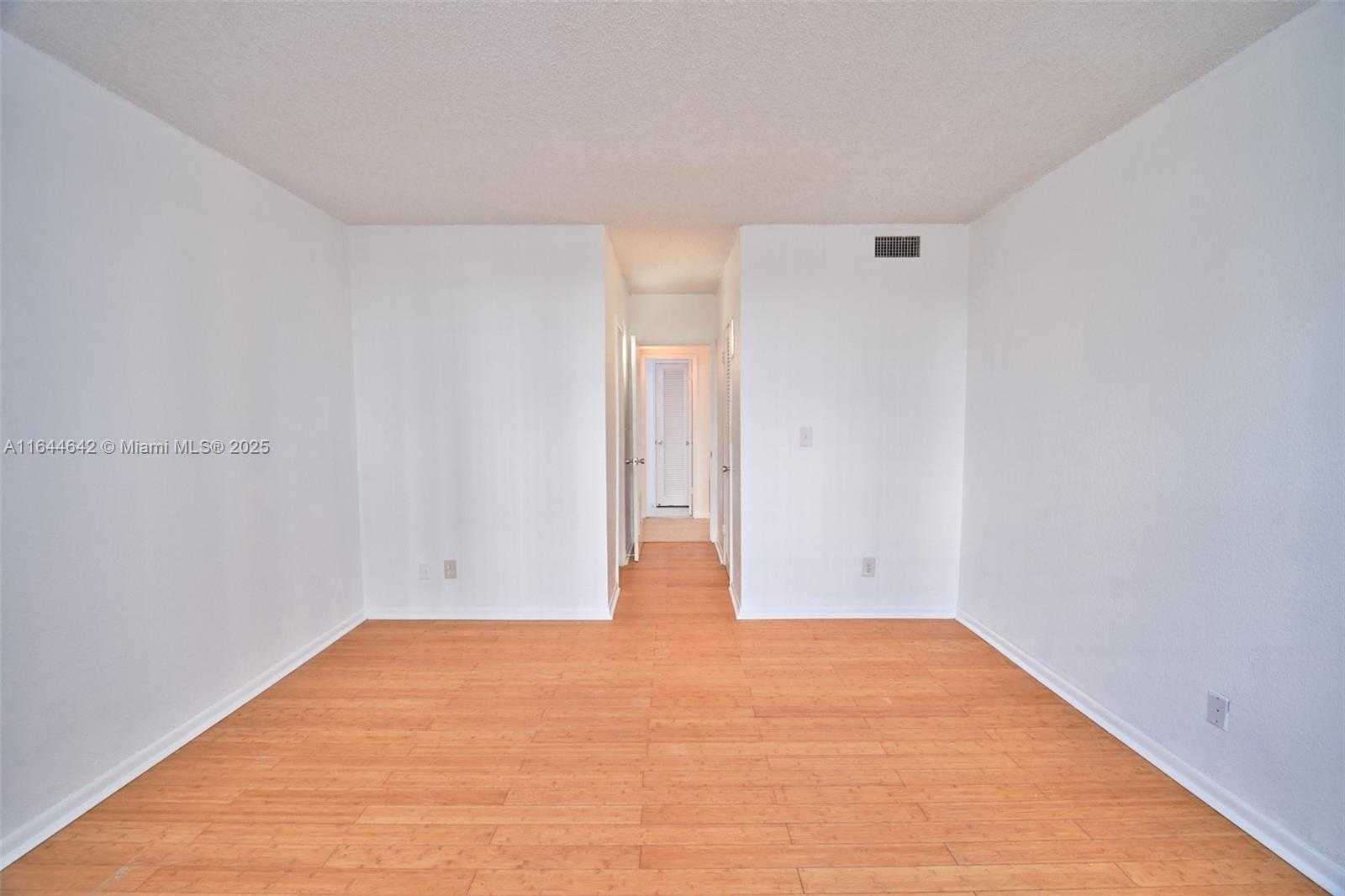 Small Image of 19390 COLLINS AVE #212, Sunny Isles Beach Number 8