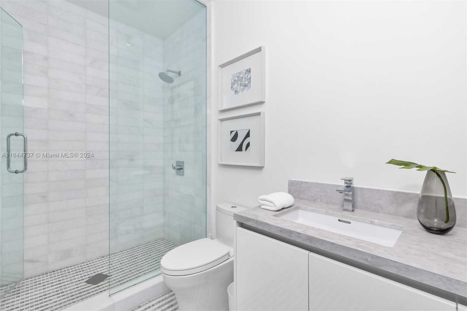 Small Image of 700 NE 26th Terrace, Miami, FL 33137, USA Number 22